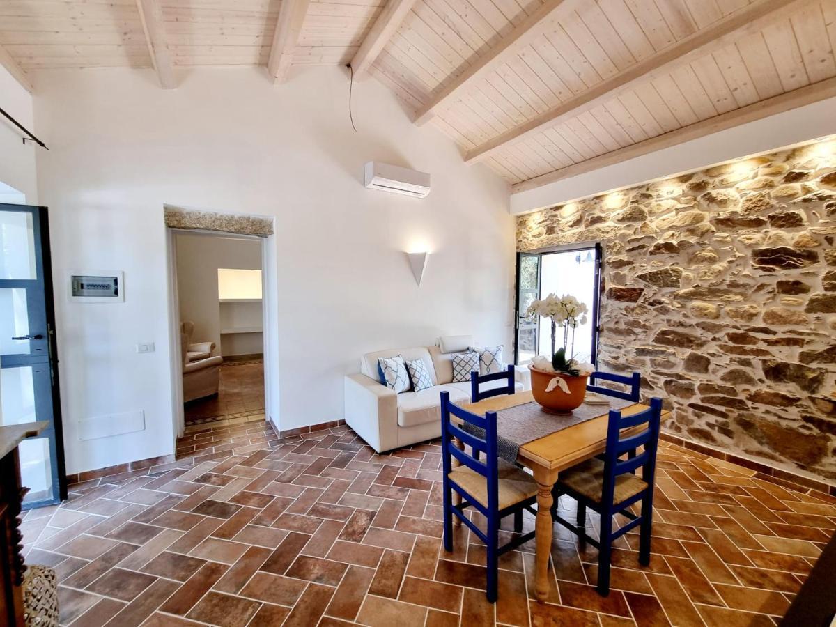 Apartamento Stazzo San Teodoro La Quercia Piscina Condivisa Exterior foto