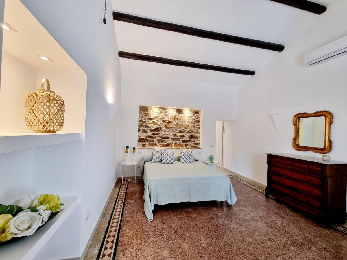 Apartamento Stazzo San Teodoro La Quercia Piscina Condivisa Exterior foto